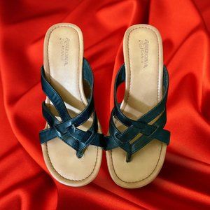 Arizona Cork Black Wedge Sandals - Size 8.5 - Like New